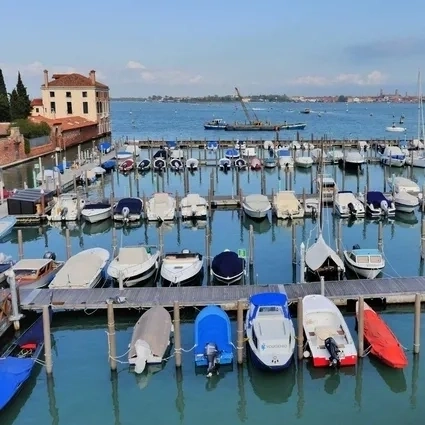 Island hopping in Venice - Customer story